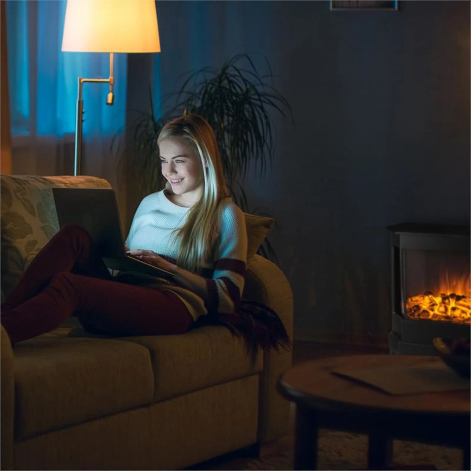 Klarstein Castillo Kaminheizung 1000/2000W Halogen-Beleuchtung – Bild 2